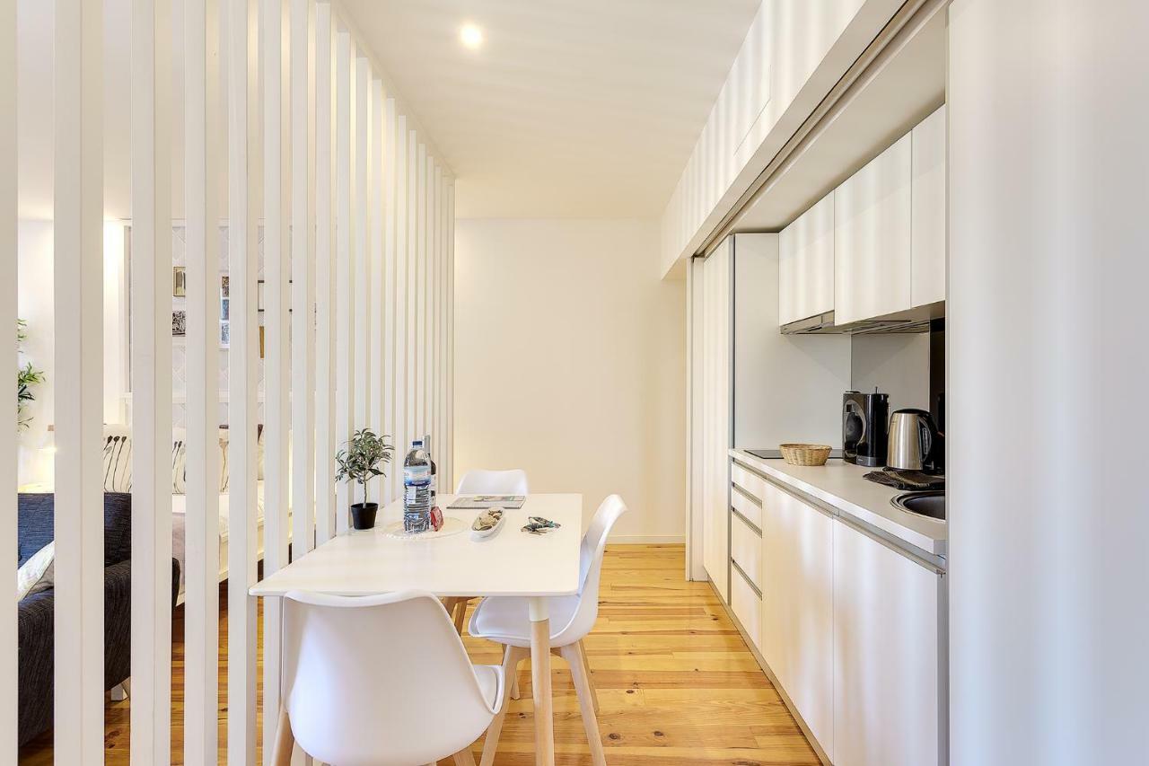 January'S 31 Studio By Da'Home Porto Bagian luar foto